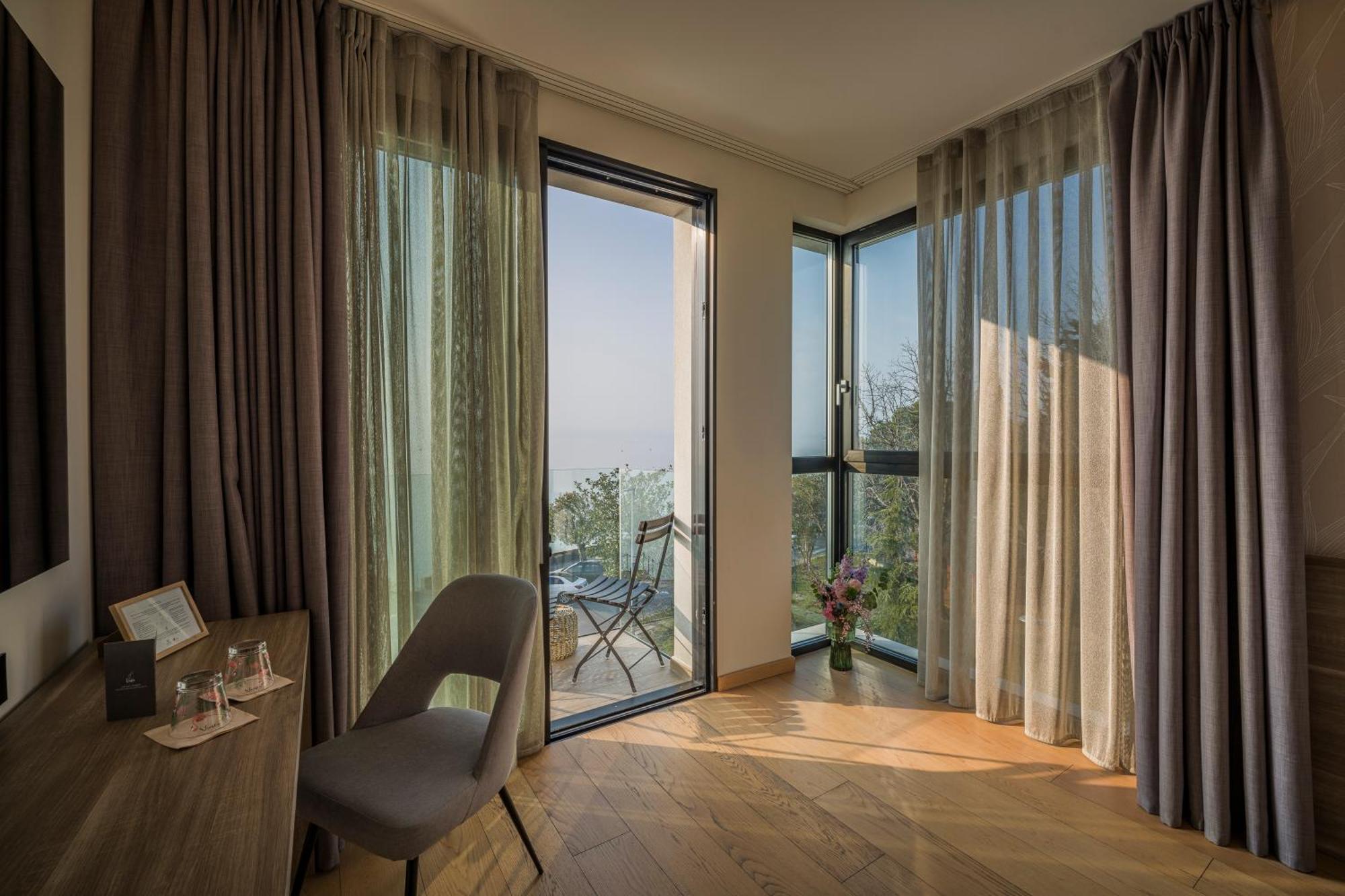 Hotel Vinci Σιρμιόνε Εξωτερικό φωτογραφία